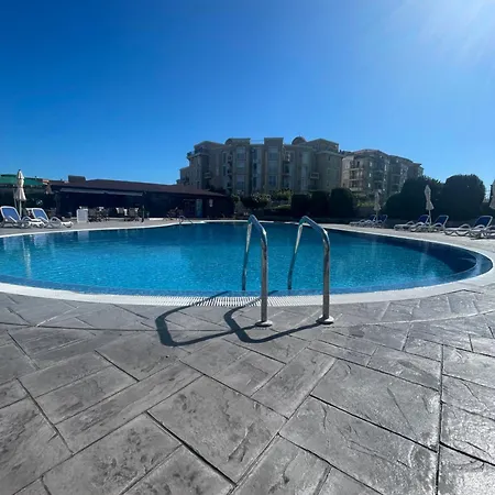 Sun Sea 2 Апартаменты *